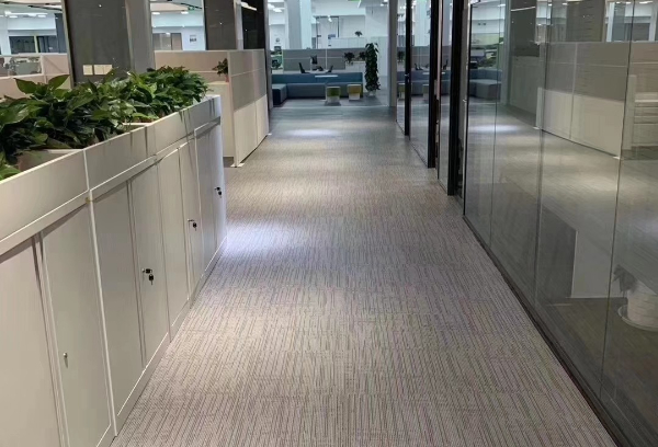 办公室塑胶地板