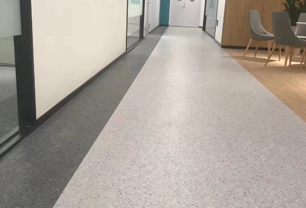 办公室塑胶地板