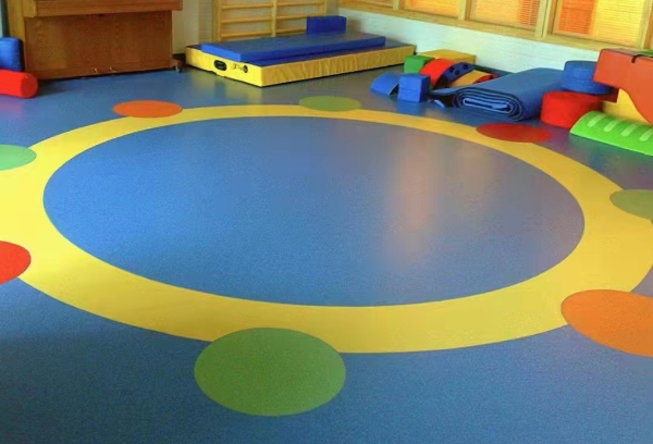 幼儿园塑胶地板案例