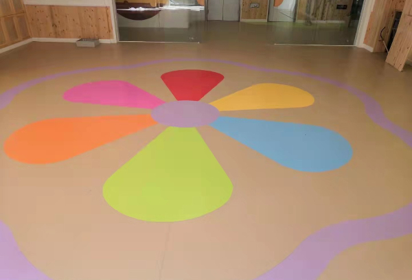 幼儿园塑胶地板案例