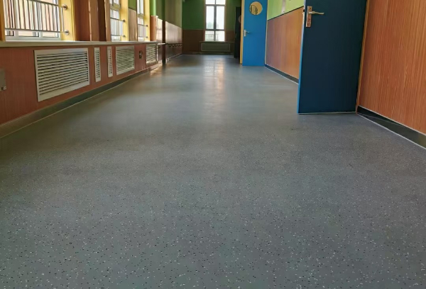 幼儿园塑胶地板案例